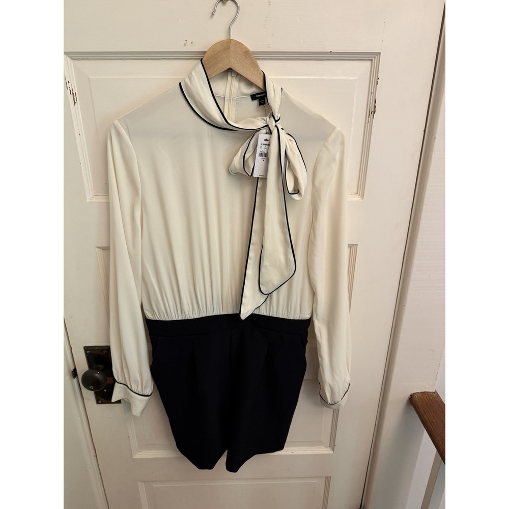 Express Women's Ivory Black Bow Neck Long Sleeve Shorts Romper Size M New $98